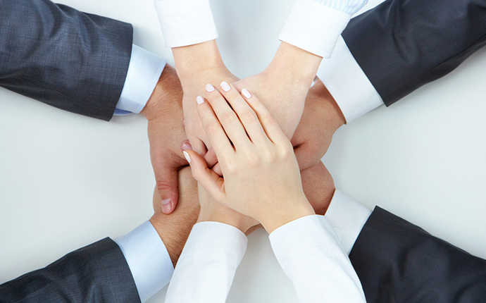 為什么眾多企業(yè)選擇幻彩塑料